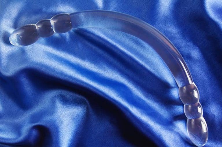 8 Best Double Ended Dildo Reviews 2023 [Ultimate Lesbian Two Way Toy]